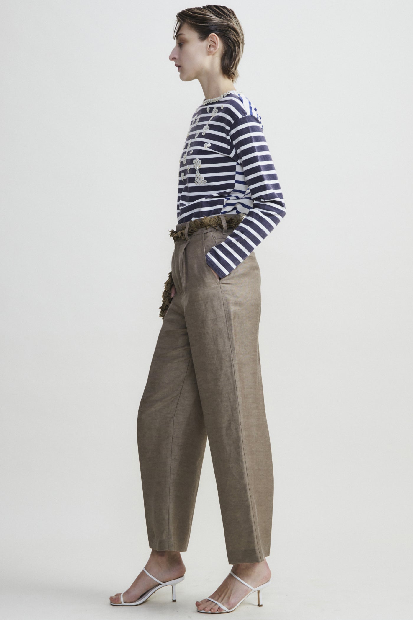 【PRE ORDER】One tuck straight pants（WOMENS）